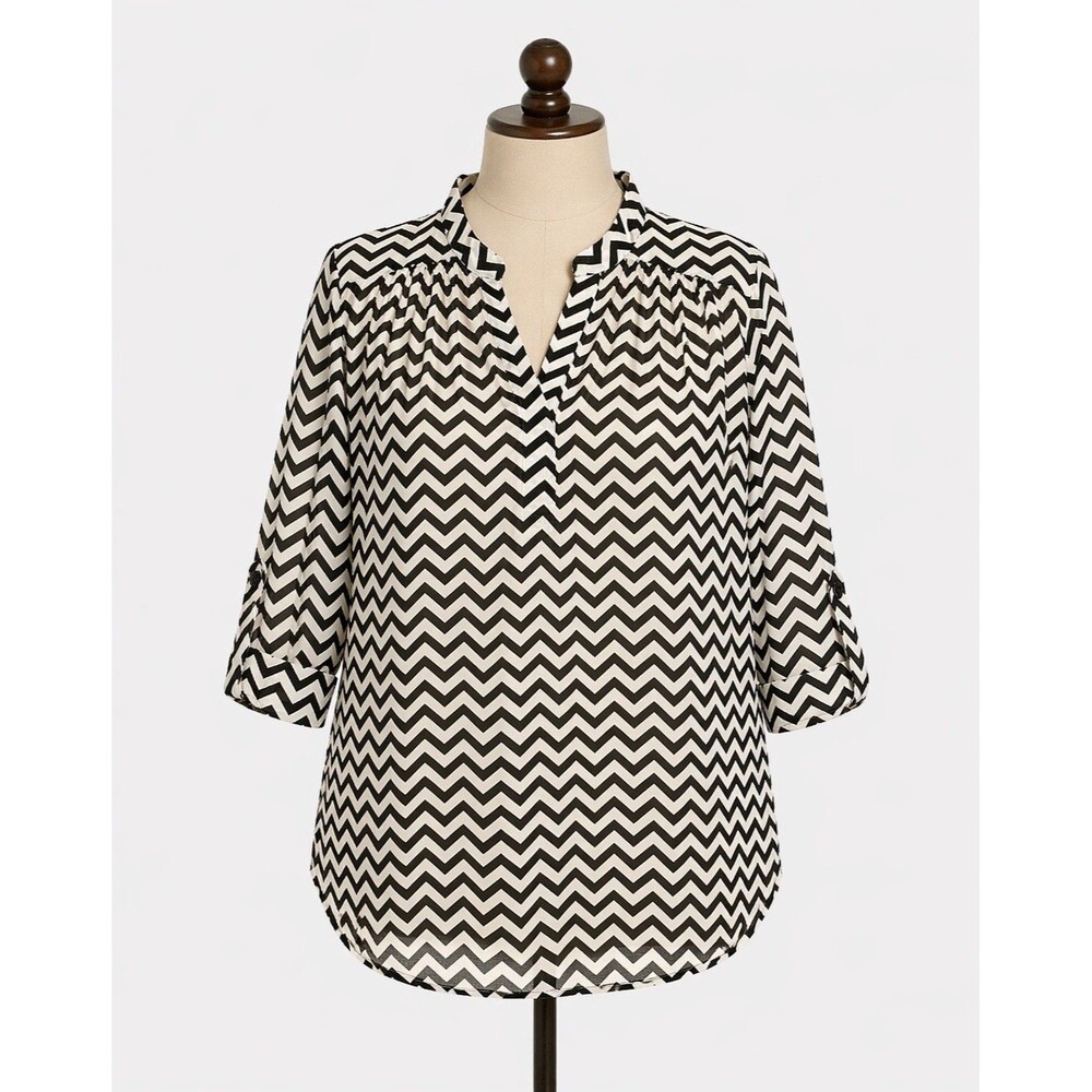Justify Women’s 3X Sheer Chevron Roll Tab Blouse Black White NWT